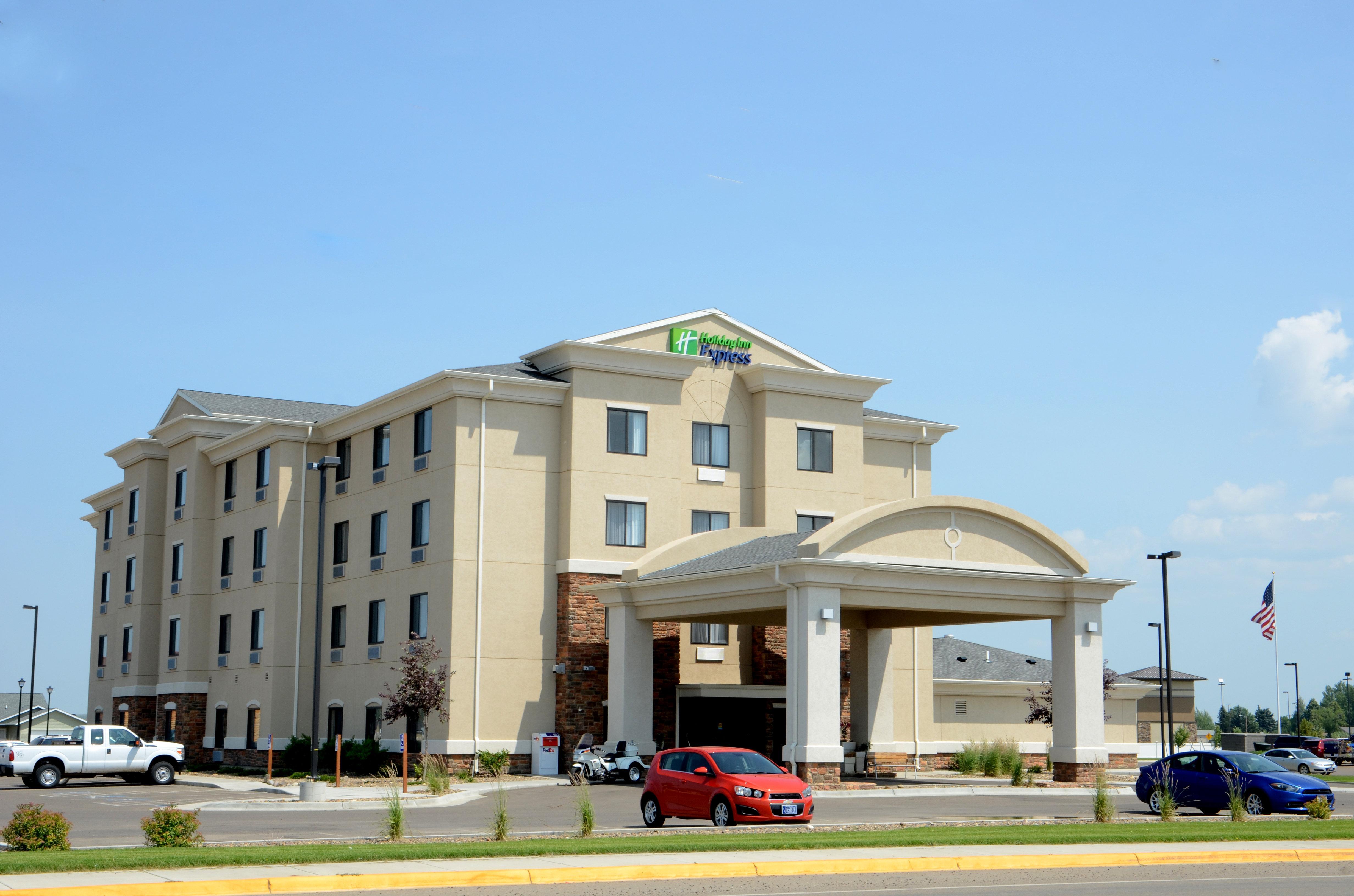 Holiday Inn Express & Suites Sidney By Ihg Exteriör bild