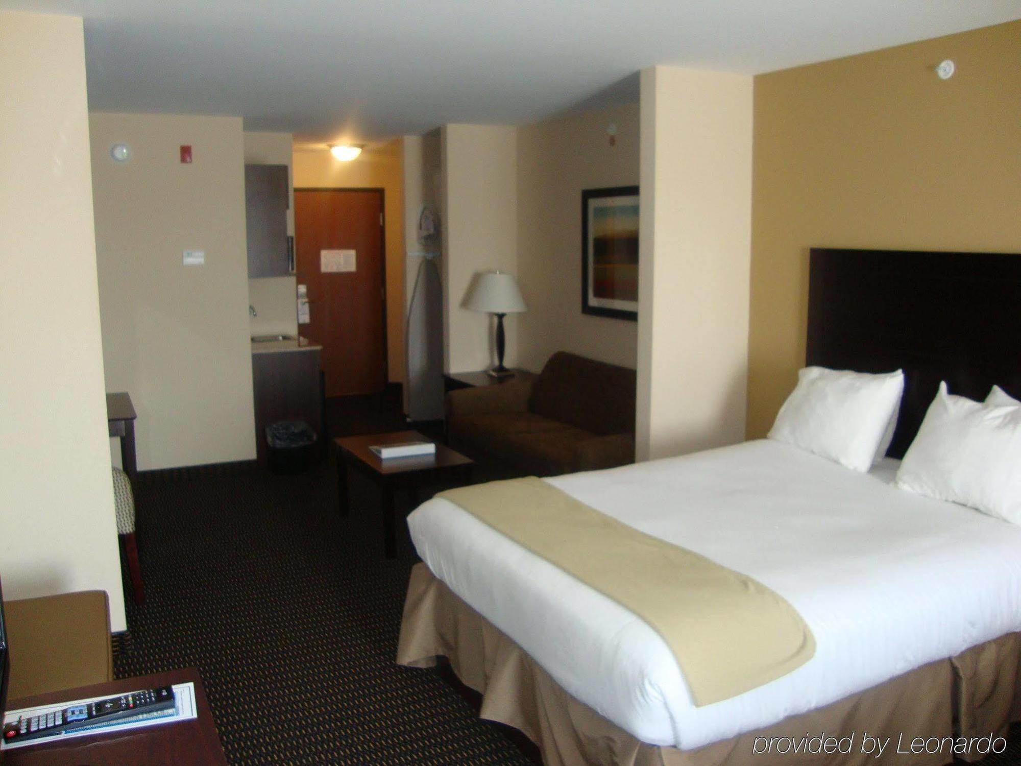 Holiday Inn Express & Suites Sidney By Ihg Exteriör bild